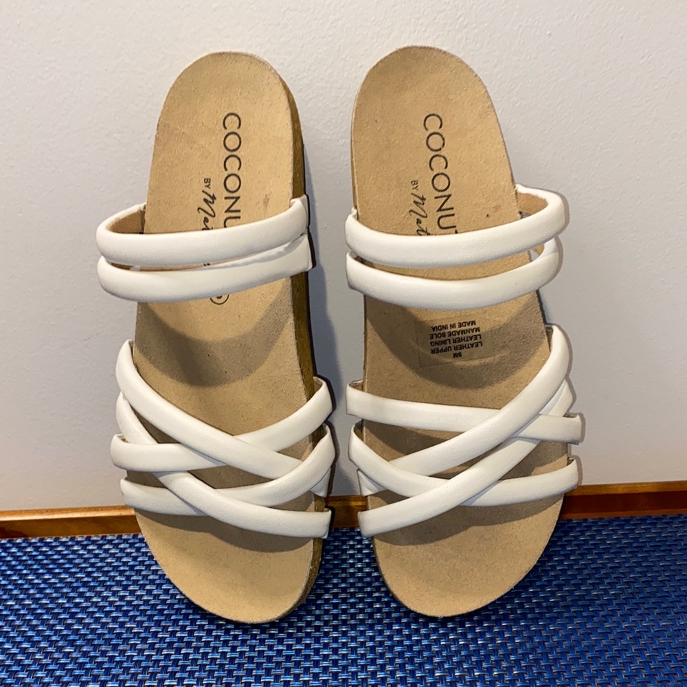 Coconuts By Matisse Zurie Sandal, white leather, sz. 9, NWOT